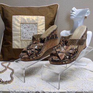 Me Too Faux Snake Skin Cork Wedge Mules Sz 8